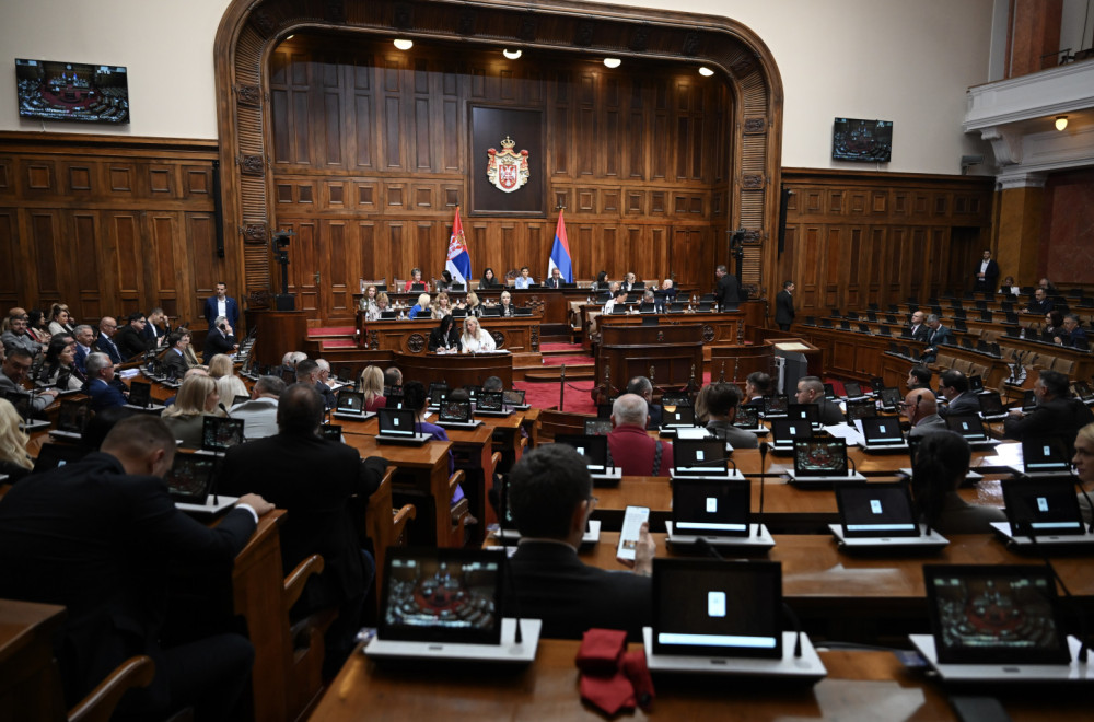 Skupština završila današnji rad; Nastavak sednice u ponedeljak u 10.00 časova
