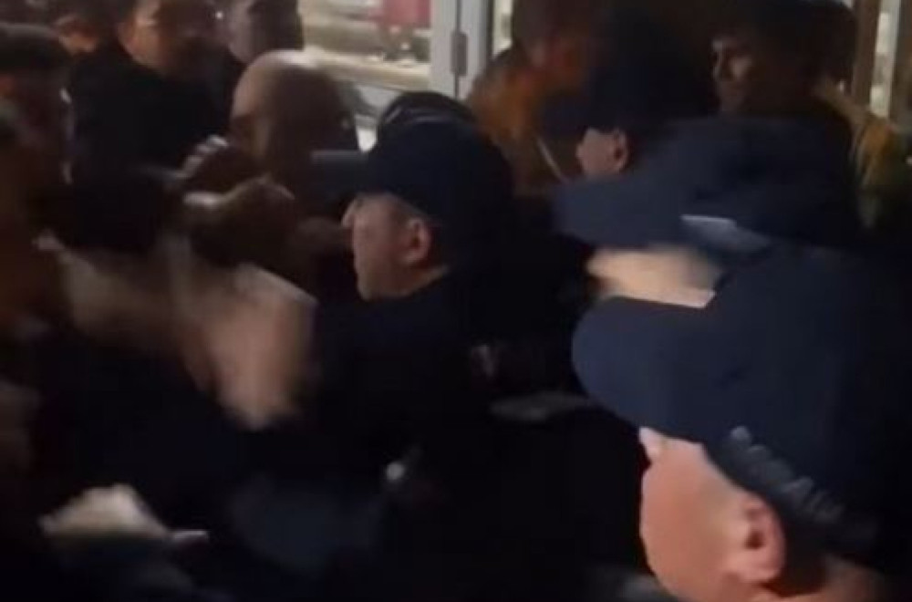 Oglasio se Medicinski fakultet: "Okupljeni ispred Dekanata ugrožavali živote članova Izborne komisije"