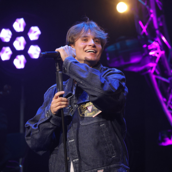 Jozinović objavio prvi album, pa se našalio: "Prestajem da budem cover pevač" VIDEO