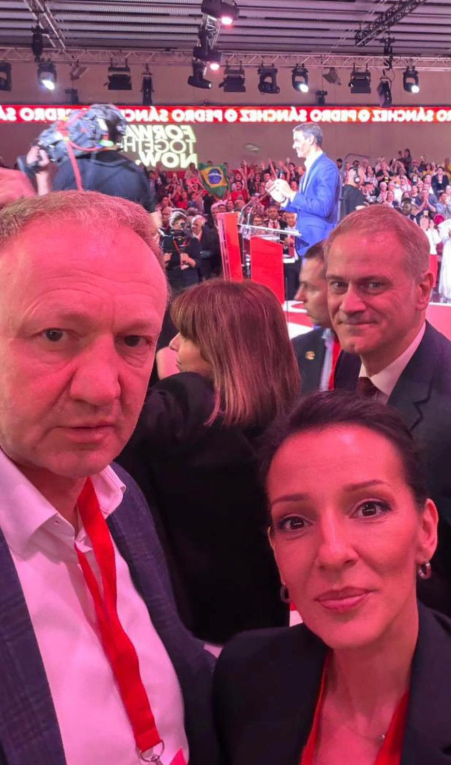 Kurti predvodio blokadersku ekipu; Ovo su globalne progresivne snage koje bi da vode Srbiju FOTO