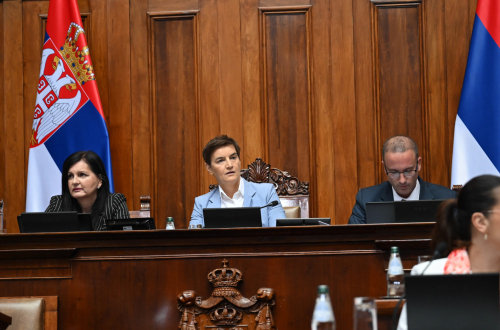 Brnabić: "Sednica o poverenju vladi je performans"; Izbori kad saopšti Vučić