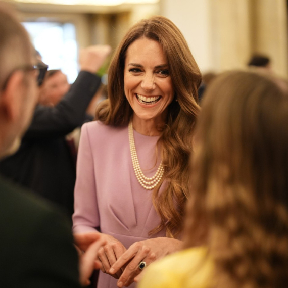 Kejt Midlton nikad nije bila lepša: Zbog ovog detalja bi kraljica Elizabeta bila ponosna FOTO