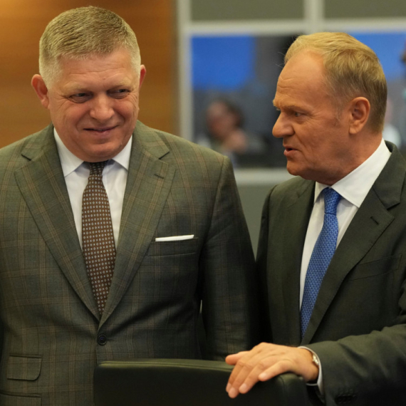 Tusk namignuo Ficu, pa poručio – "prvi put da nema Rusa u prostoriji"