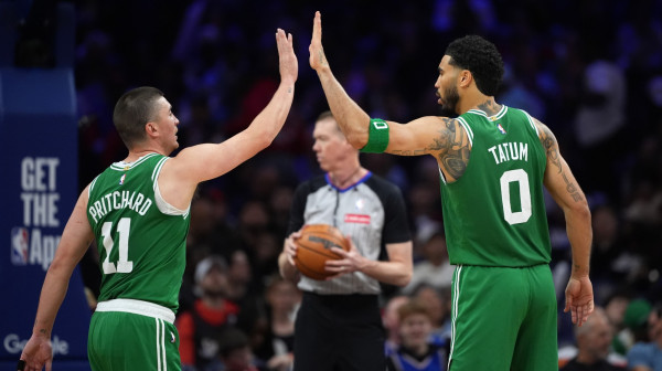 Kakav Boston – strašan Boston: Pričard i Tejtum uništili Filadelfiju VIDEO
