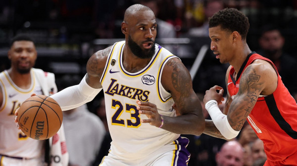 Šengun govorom "naoštrio" Roketse – bez Durenta pobegli od "metle", Lebron nije ličio na sebe VIDEO
