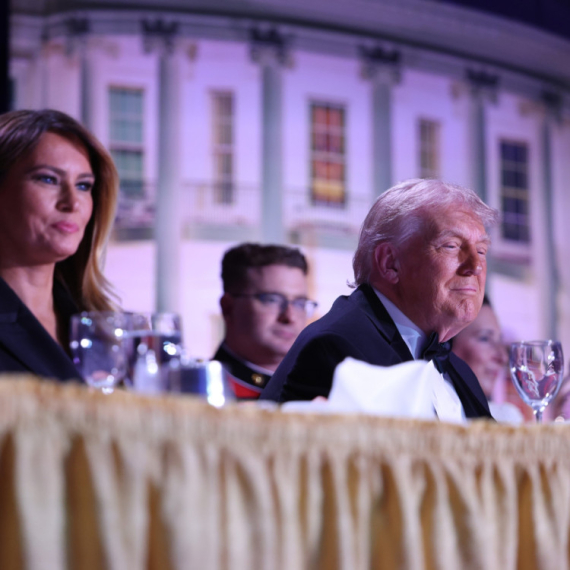 "Sjaj udovice u iščekivanju": Tramp i Melanija udarili na poznatog voditelja zbog komentara