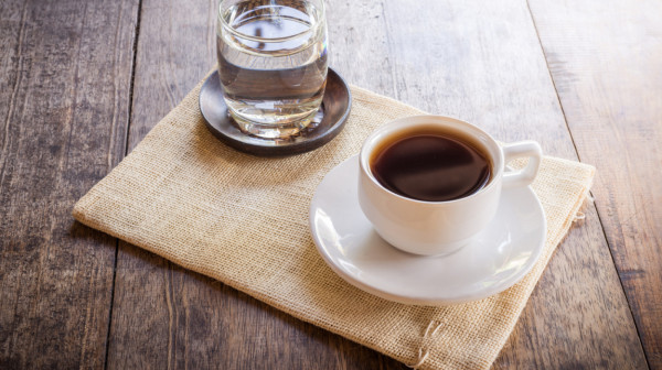 Pet uobičajenih navika ispijanja kafe koje bi trebalo da izbegavate