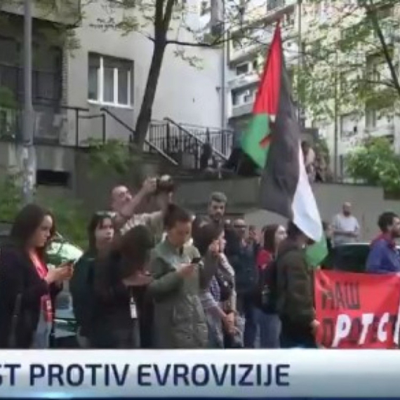 Blokaderi pod plaštom "brige za Palestinu" Srbe proglašavaju ratnim zločincima, a RTS optužuju za zavere VIDEO