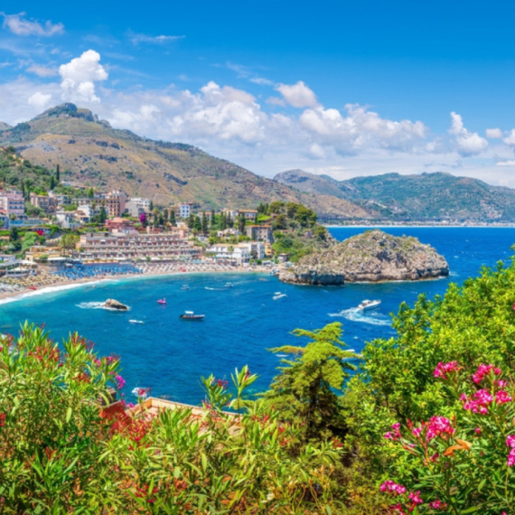 Taormina: Skriveni dragulj Sicilije koji oduzima dah svakom posetiocu VIDEO