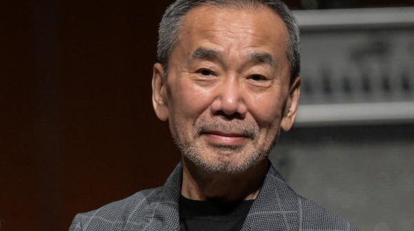Haruki Murakami objavljuje novi roman: Glavni lik je po prvi put žena