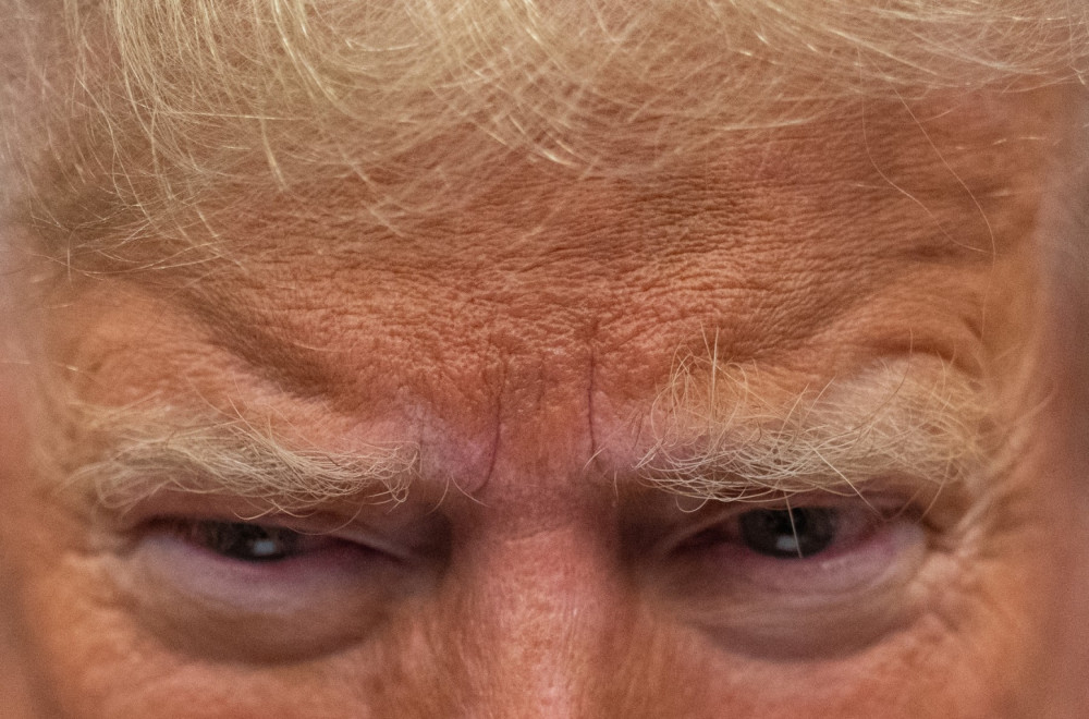 Is this the most brutal message to Donald Trump? One image and a message: "Remember" PHOTO