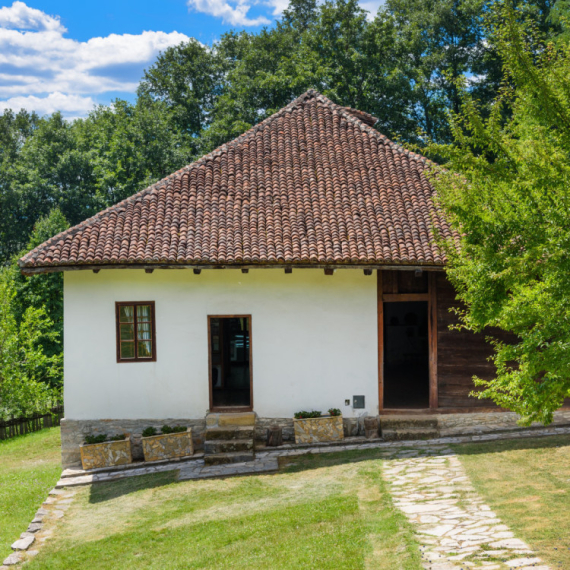 Niš ohrabruje seoski turizam: Daje bespovratna sredstva za domaćinstva koja žele da primaju turiste