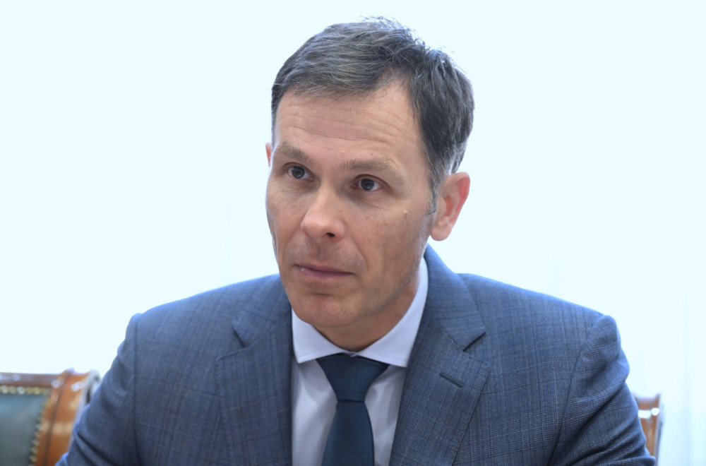 Mali odgovorio Nikeziću: "Ne možete da podnesete uspeh Srbije"; "Ne brinite vi za budžet države"