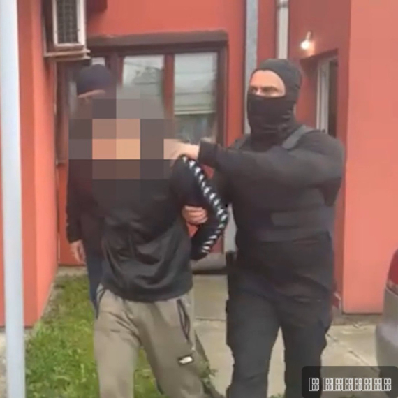 Hapšenje zbog pornografije: Dvanaestogodišnjoj devojčici tražio da mu šalje eksplicitne snimke VIDEO