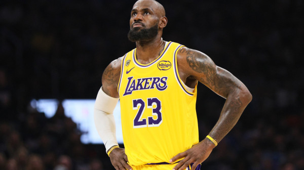 Lebron odbio da priča o sudijama – jedna rečenica "zapalila" mreže VIDEO