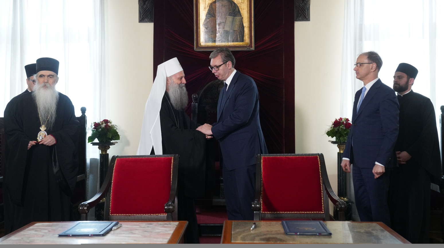 Huge step forward; Aleksandar Vučić: "You have signed Memorandum establishing Saint Sava University" PHOTO