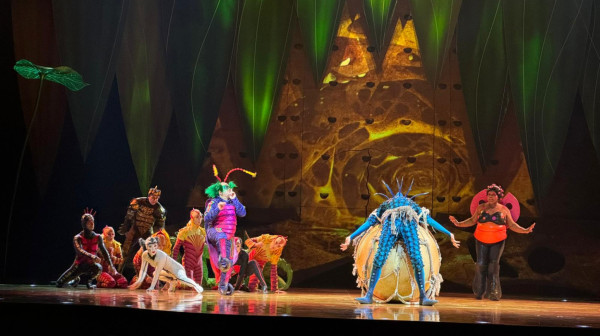 Publika ostala bez daha u prepunoj Beogradskoj areni: Cirque du Soleil predstavom "OVO" oduševio sve FOTO