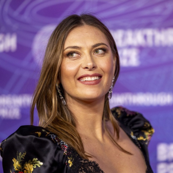 Marija Šarapova usijala mreže najseksi izdanjem: "U ovome ne vodim decu u školu" FOTO