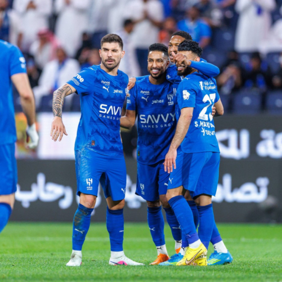 SMS i Al Hilal osvojili trofej!