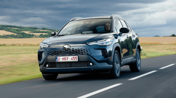 Toyota kao Rolls-Royce: Corolla Cross postaje luksuzni vikend automobil FOTO