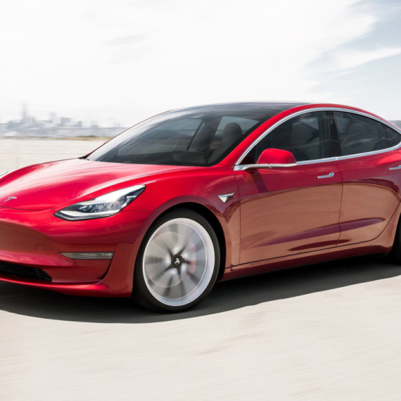 Tesla prešao više od 600.000 km: Evo koliko je izgubio autonomije VIDEO