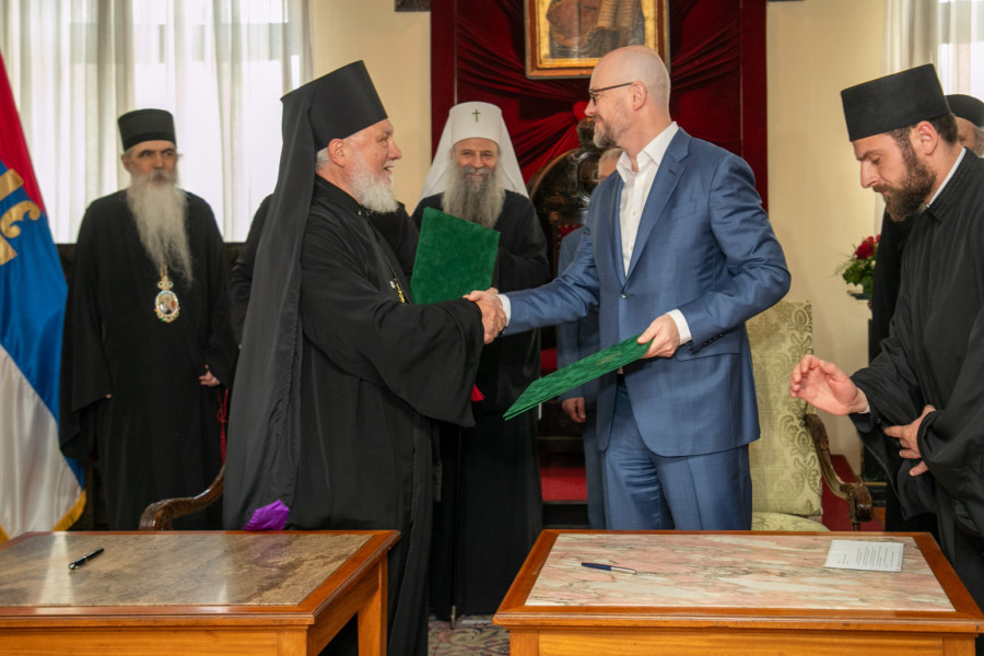 Kompanija NIS poklanja SPC zemljište manastira Vojlovica u Pančevu FOTO