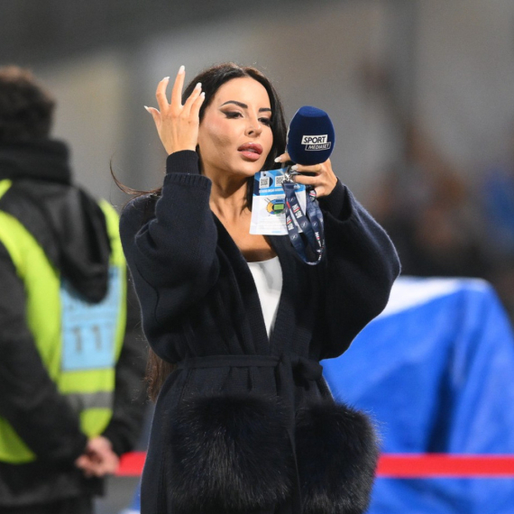 Zbog italijanske Kim Kardašijan mreže su eksplodirale: "S druge si planete" FOTO