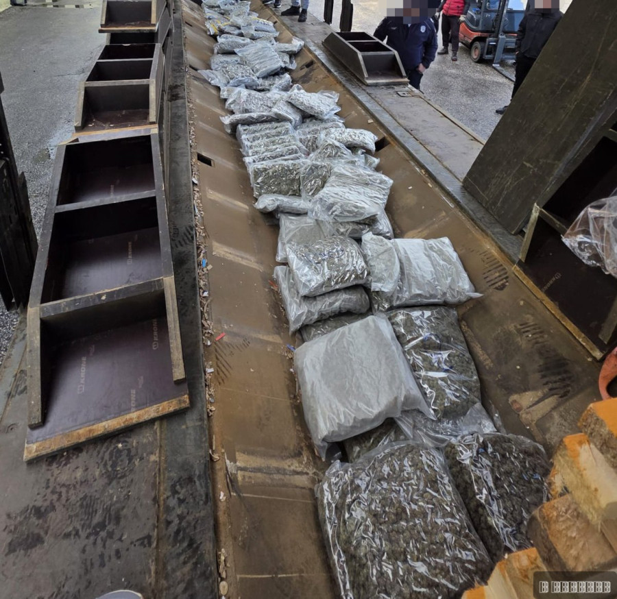 Na Batrovcima zaplenjeno oko 200 kilograma marihuane i 2,4 kilograma kokaina FOTO