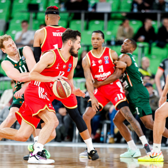 Zvezda ispustila +21 i polufinale: COL preokretom do majstorice!