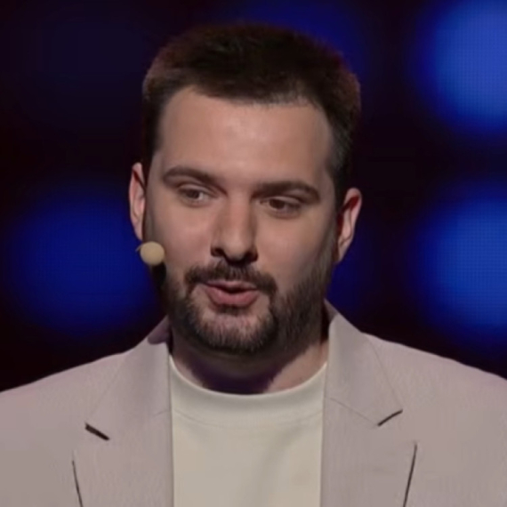 Skandal u "Poteri": Milan Bukvić ismejao SPC i pravoslavne sveštenike