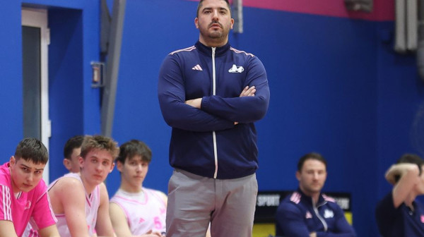 Trener koji je osvojio sve i sezonu završio sa 28-0