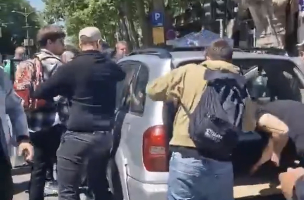 Vučević: "Blokaderi pokušavaju da naprave haos na ulicama"; "Umislila banda da ima pravo da deli pravdu" VIDEO