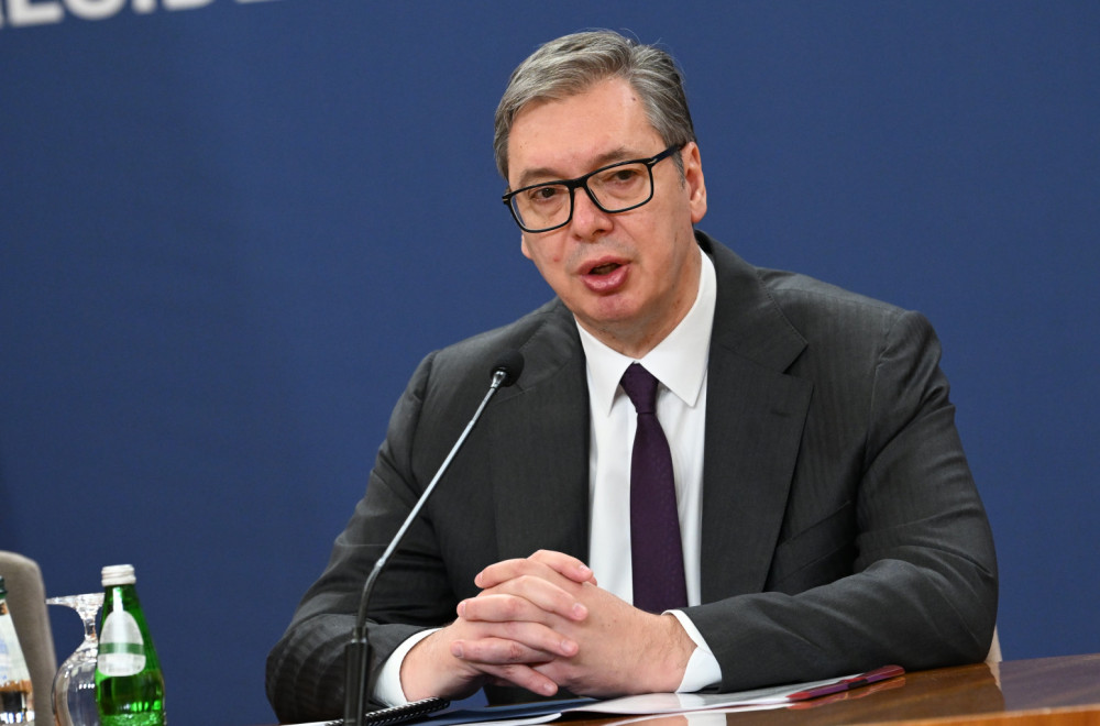 Vučić uputio saučešće povodom smrti Dragoljuba Mićunovića