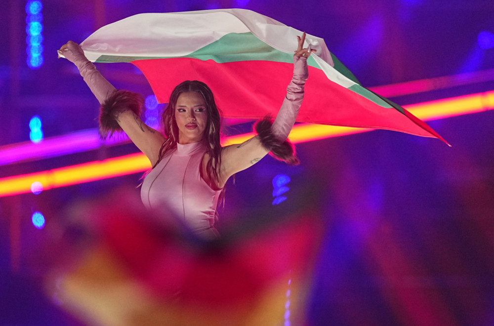 Ovo je prevod pesme koja je pokorila Evroviziju: "Ja sam anđeo i demon" VIDEO/ANKETA