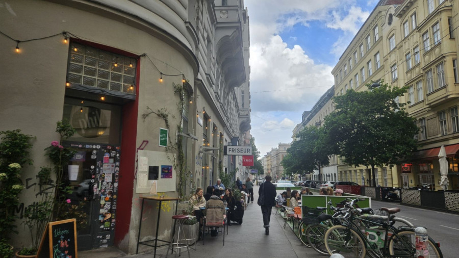 Ovde se posebno slavila pobeda; Kako izgleda bugarski kafić FOTO