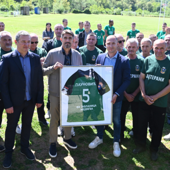 Od pustog Šilova do večnosti – Medveđa odala počast Blagoju Paunoviću
