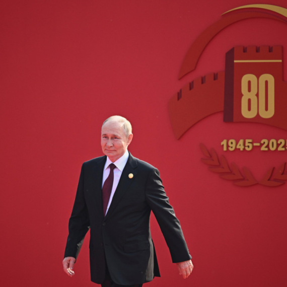 Si, Tramp i Putin – "Mogao bi da zažali..."