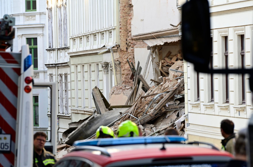 Srušila se zgrada u Nemačkoj; Spasioci tragaju za preživelima FOTO/VIDEO