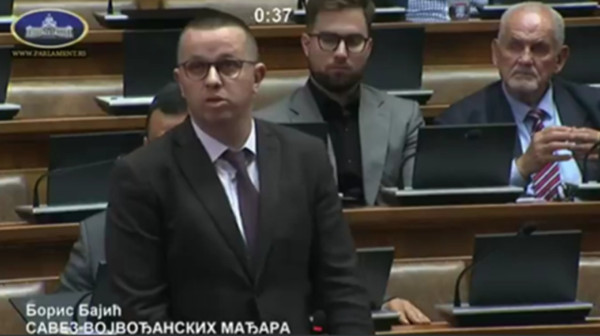 Bajić odgovorio blokaderima: "Imate glumca za svaku ulogu i kostim za svaku sezonu"; "Mi znamo ko smo" VIDEO