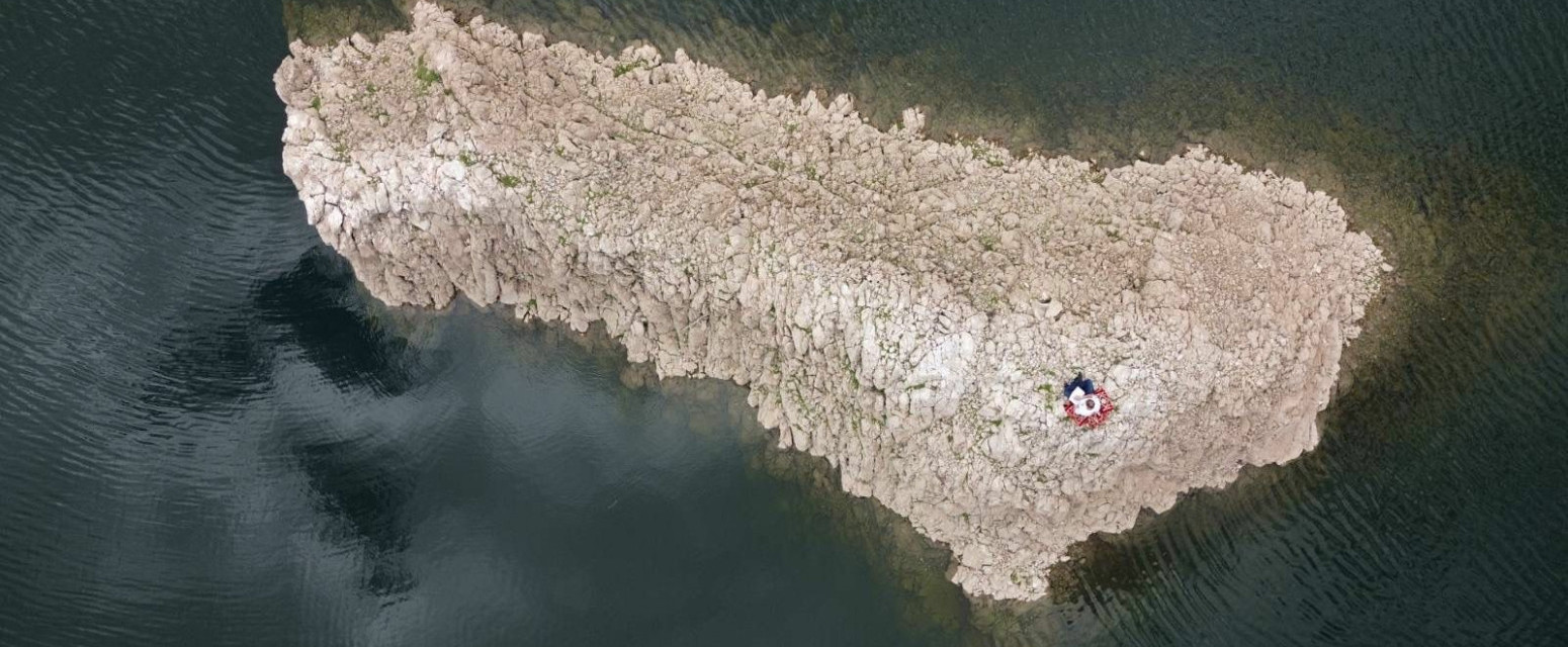 Pusto ostrvo usred Srbije: Veličanstven prizor iz kanjona Uvca FOTO