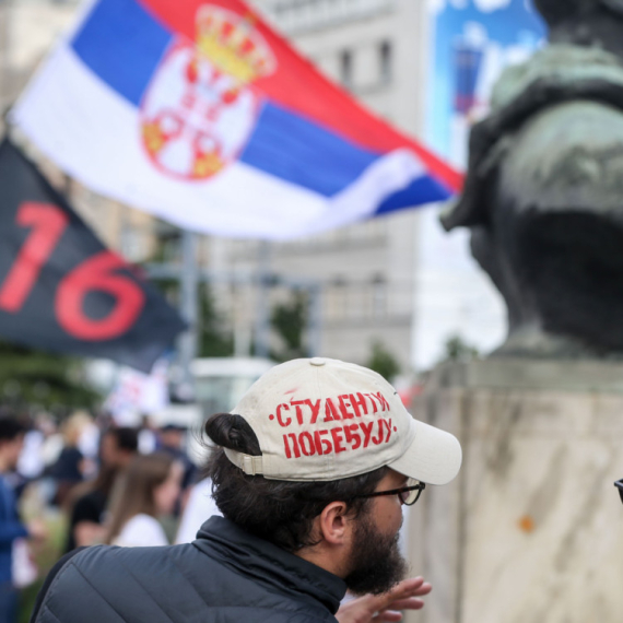 "Kompas": Ko pije, ko plaća, na "plenumu"