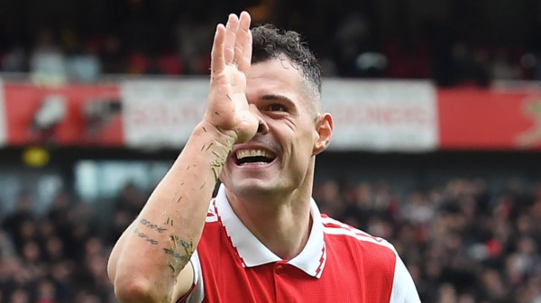 Džaka posle titule Arsenala poslao poruku glavnom "krivcu"