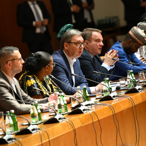 Vučić na obeležavanju godišnjice: "Okuplja nas dijalog, razumevanje i ljubav"; "Naše veze su drevne" FOTO