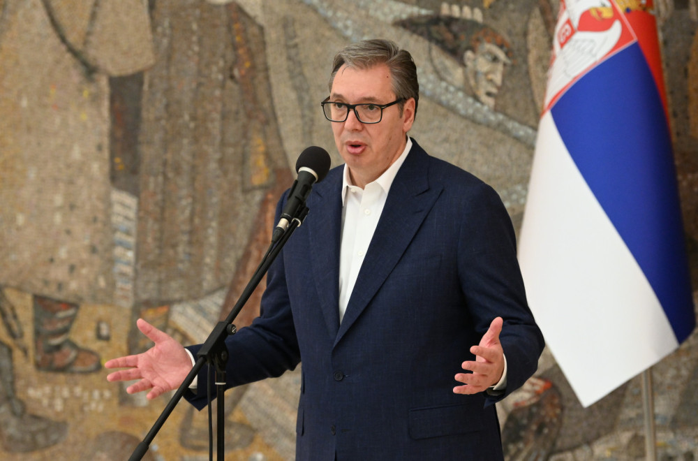 Vučić o novom zakonu: "Hoćeš da radiš u državnoj službi, moraš da se obavežeš"