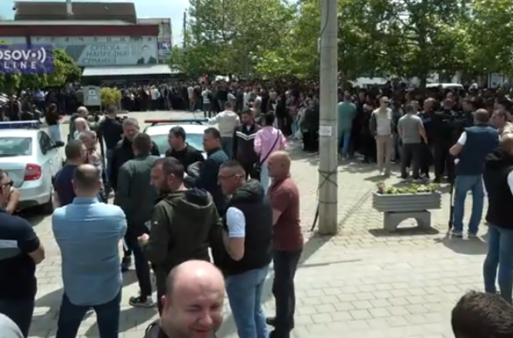 Veliki skup podrške uhapšenima u Gračanici: "Srpski narod će odabrati pravu stranu"
