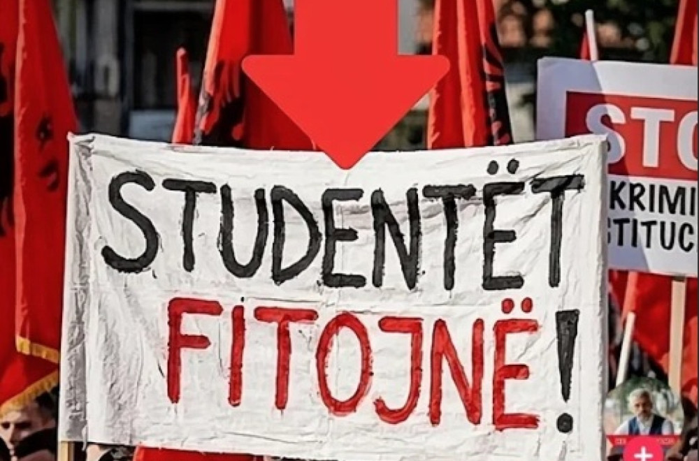 Evo ko podržava blokadere: Podrška stigla i od Albanaca – u Skoplju razvijen transparent FOTO