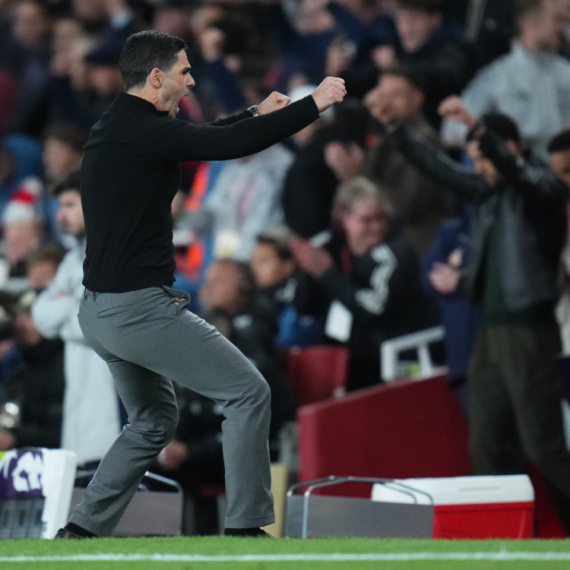 Dok je Arsenal osvajao titulu, Arteta je pravio roštilj
