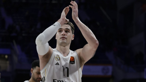 Hezonja o glasinama: "To su gluposti"; O "peckanju" sa Kampacom: "To su TikTok faze" VIDEO