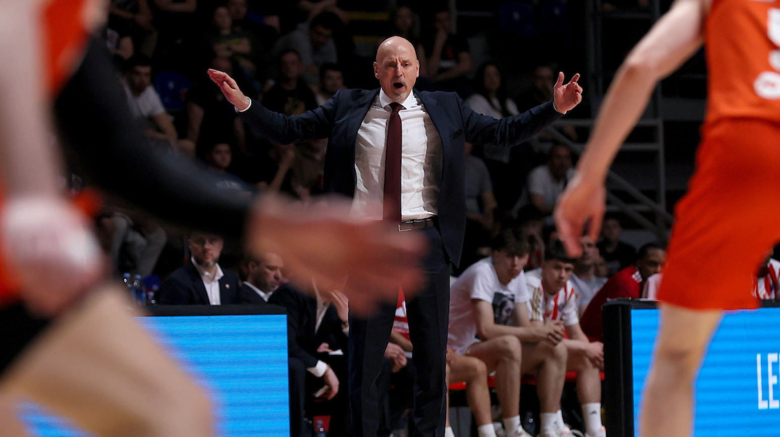 Ovo niste čuli u prenosu – Obradović besan: "Ma, 'ajde, došli ste ovde da uživate!"