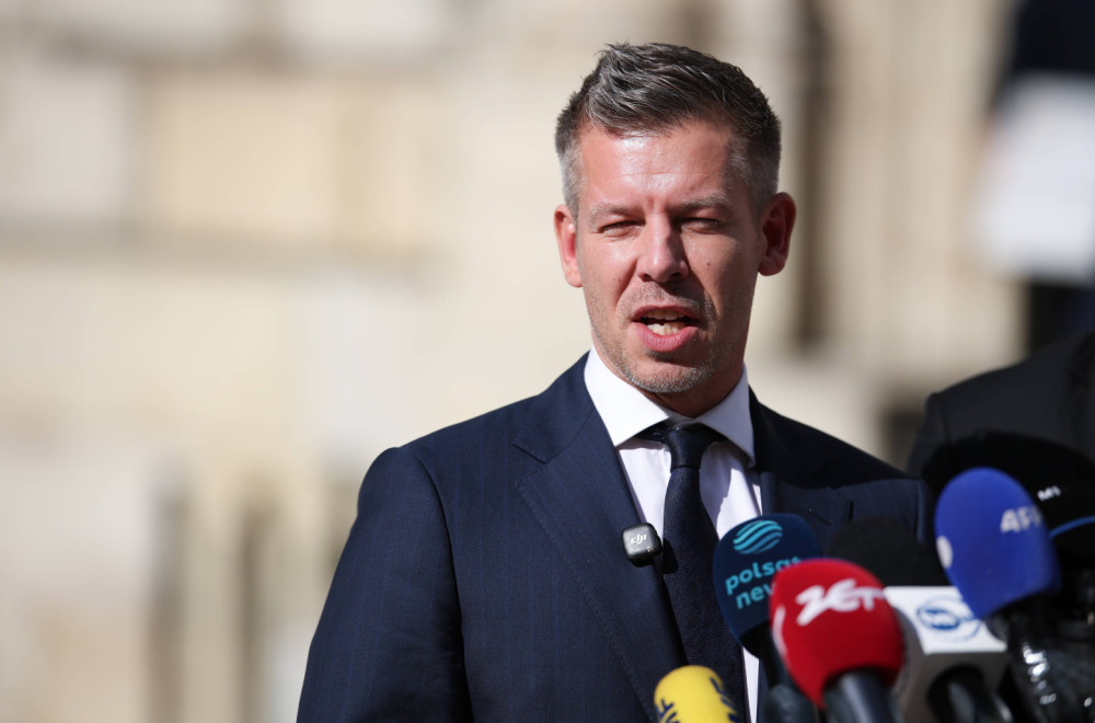 Peter Mađar ponovo udario: Otpremnine ministara odlaze u Ukrajinu?